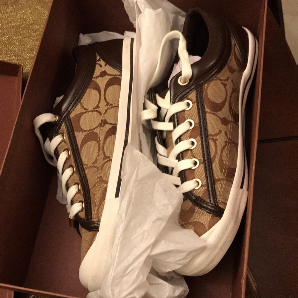 Coach Shows Brand New
